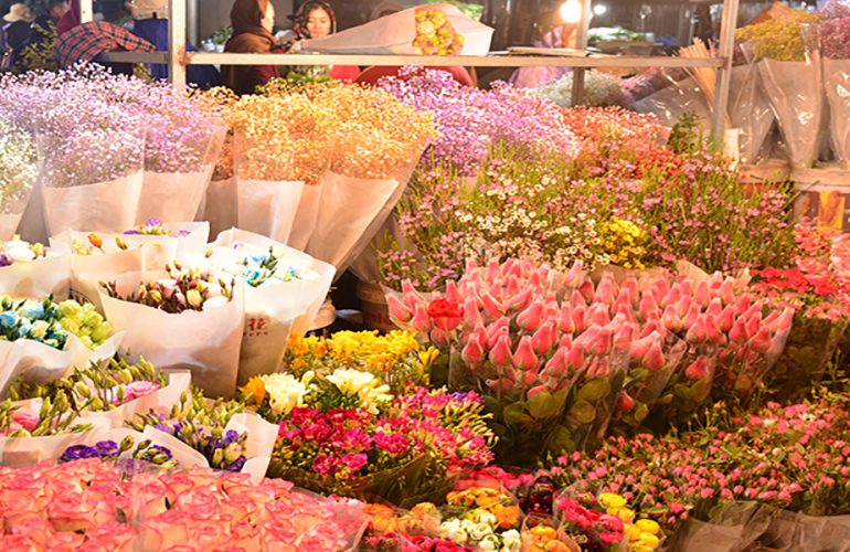 Vì sao chợ hoa Hồ Thị Kỷ được mệnh danh là thiên đường hoa tươi?